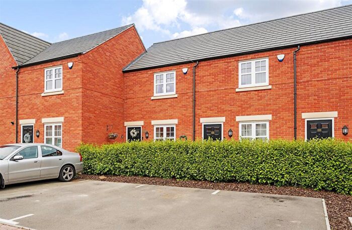 2 Bedroom Mews To Rent In Houlton, CV23