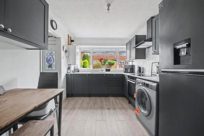 2 Bedroom Terraced House For Sale In Dragoon Close, Sholing, SO19