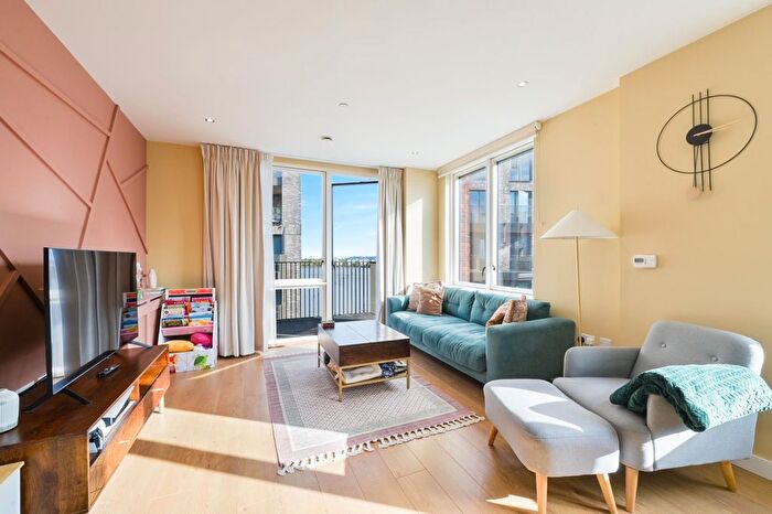 3 Bedroom Flat For Sale In Mare Apartments, London, E16