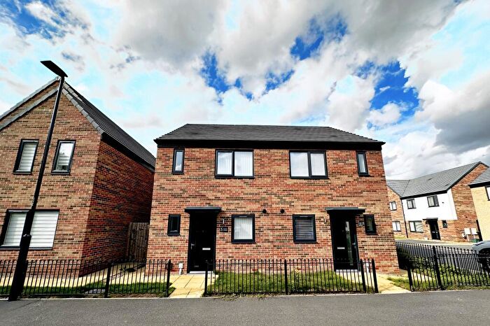 2 Bedroom House To Rent In Pond Close, Doncaster, DN4