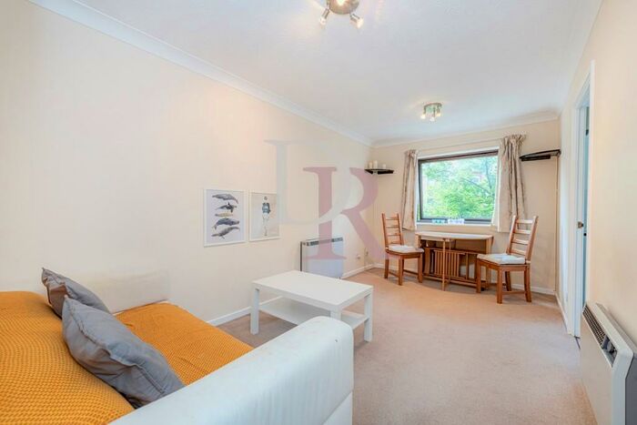 1 Bedroom Flat To Rent In Tinniswood Close, London, N5