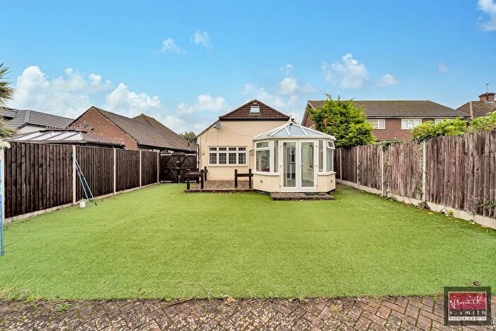 5 Bedroom Detached Bungalow To Rent In Orchard Way, Ashford, TW15