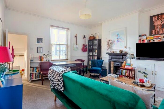 1 Bedroom Flat To Rent In Thorney Hedge Road, London, W4