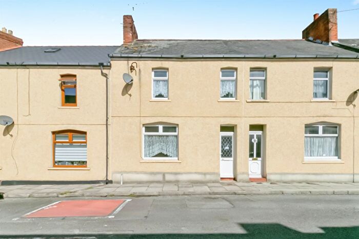 3 Bedroom Terraced House For Sale In Fryatt Street, Barry, CF63