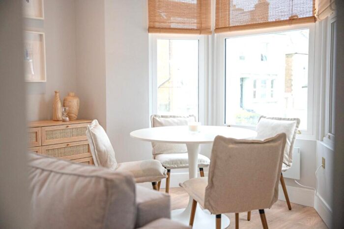 1 Bedroom Flat To Rent In Carlton Avenue, Ramsgate, Kent, CT11