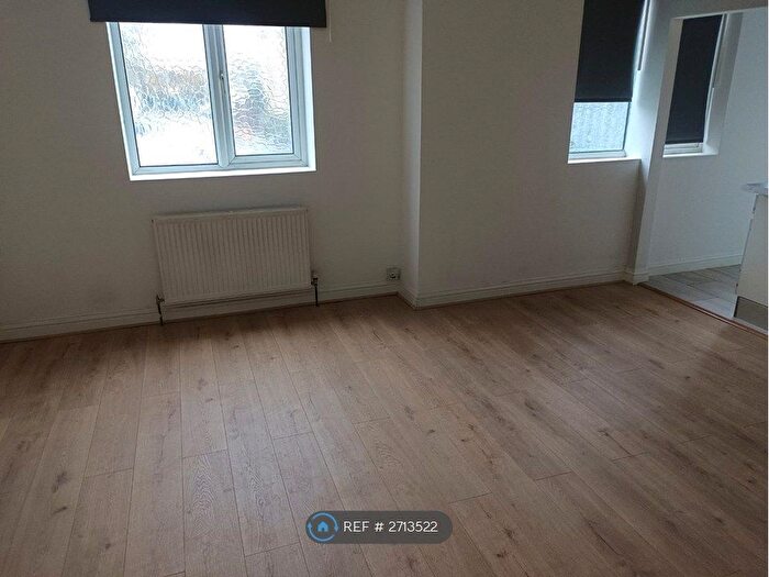 1 Bedroom Flat To Rent In Bensham Grove, Croydon, CR7