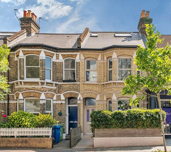 4 Bedroom Terraced House For Sale In Commercial Way, Peckham, London, SE15