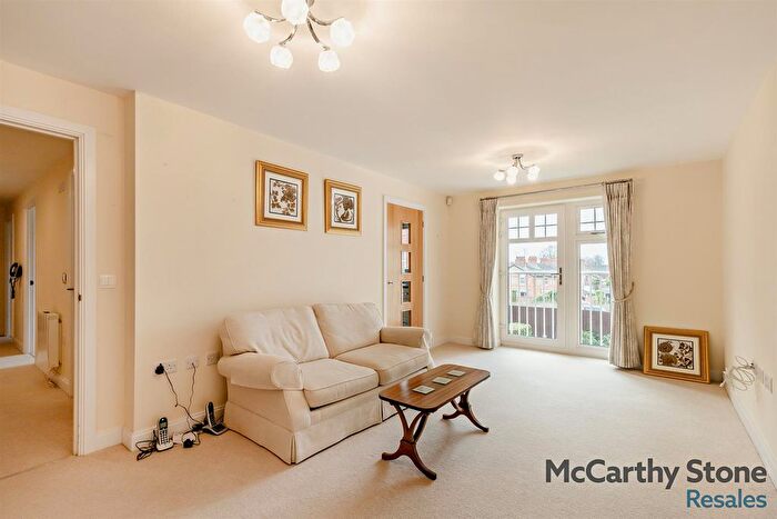 2 Bedroom Flat For Sale In Rosebud Court, Westfield Road, Wellingborough, NN8