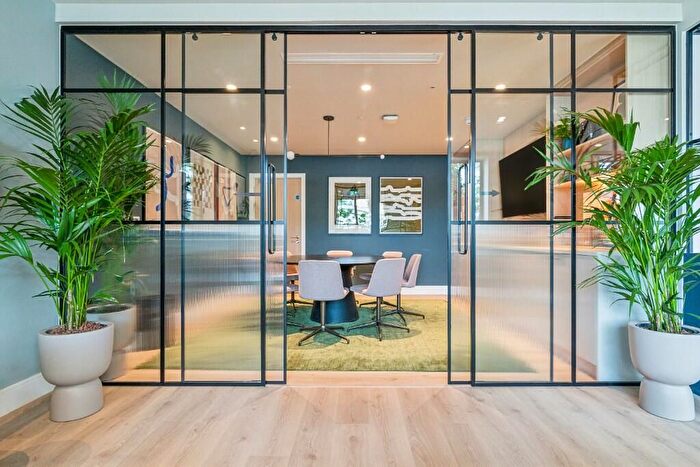 Studio To Rent In The Mall, London, W5