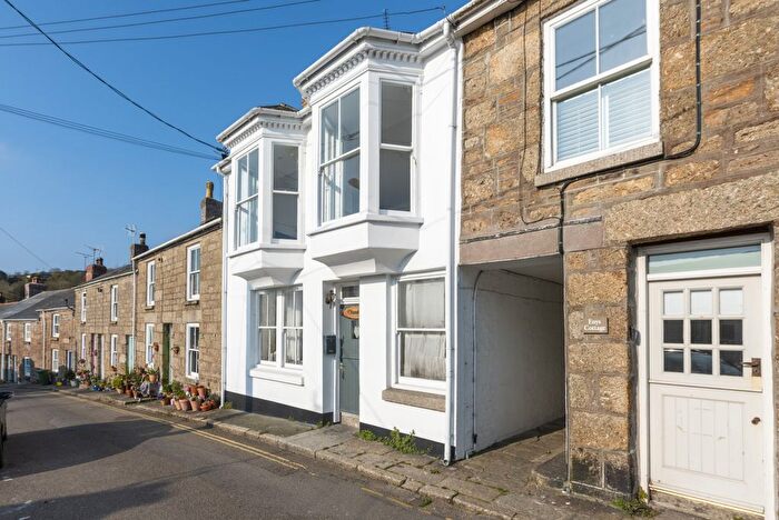 3 Bedroom Flat For Sale In Regent Terrace, Mousehole, TR19