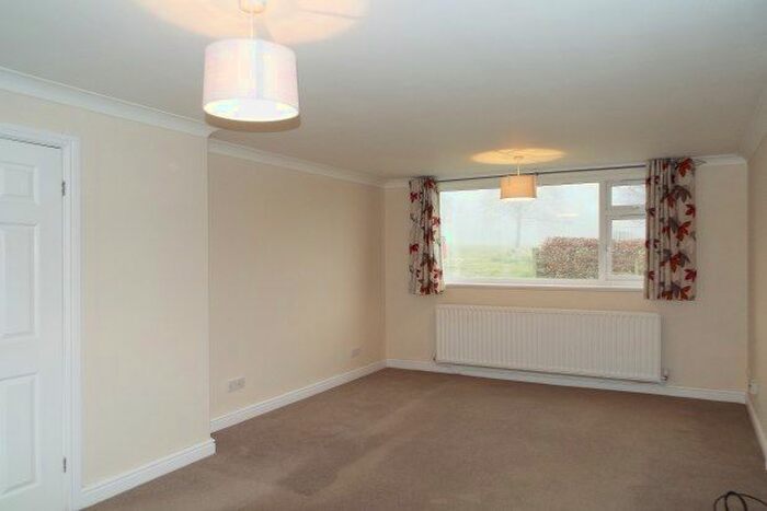 2 Bedroom Flat To Rent In Matthews Walk, Lichfield, WS13