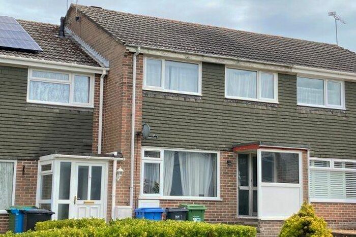 3 Bedroom Property To Rent In Carisbrooke Crescent, Poole, BH15