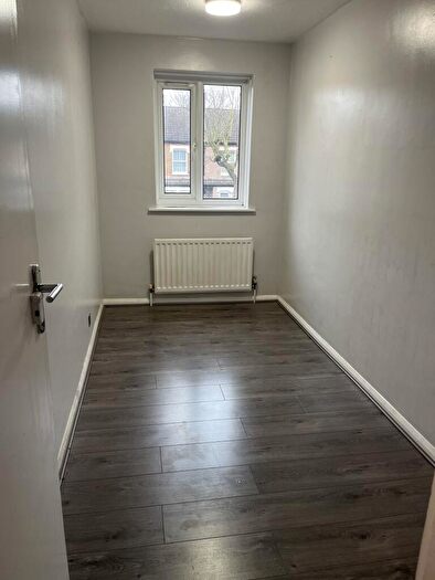 2 Bedroom Flat To Rent In Burnham Gardens, Croydon, CR0