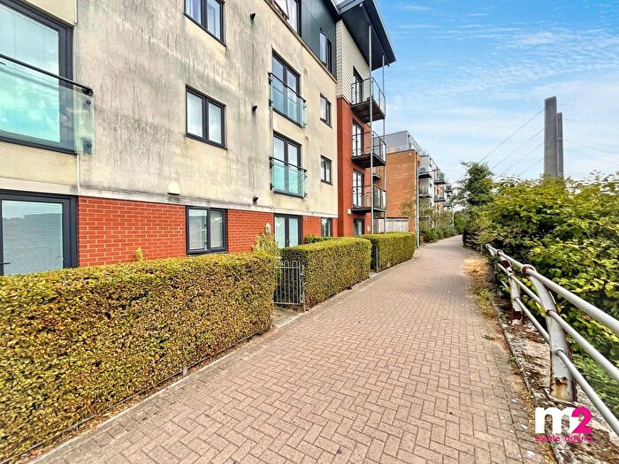 2 Bedroom Flat For Sale In Rodney Road, Newport, NP19