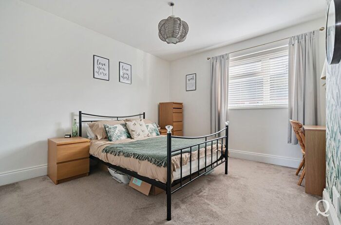3 Bedroom Terraced House For Sale In Cowper Road, Sittingbourne, Kent, ME10