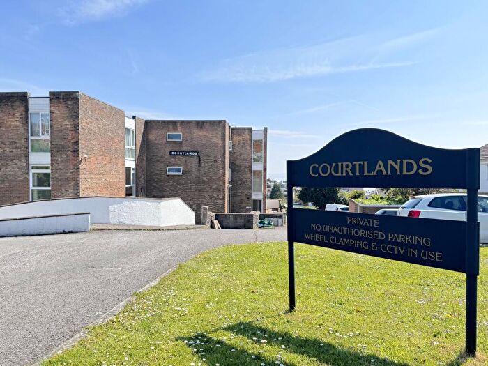 2 Bedroom Flat To Rent In Courtlands, Park Road, Barry, CF62