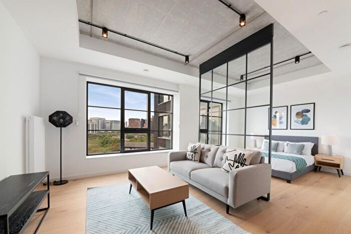 Studio To Rent In Douglass Tower, Goodluck Hope, London, E14