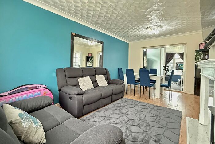 3 Bedroom Terraced House For Sale In Turner Avenue, Gosport, PO13