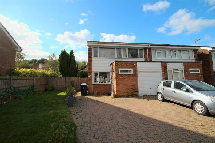 4 Bedroom Semi-Detached House To Rent In Parr Crescent, Hemel Hempstead, HP2
