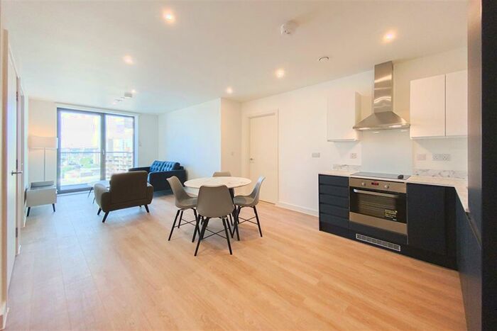 2 Bedroom Apartment To Rent In Laurence Place, M3