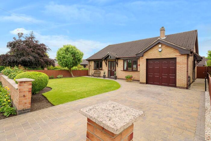 2 Bedroom Detached House For Sale In Back Lane, East Cowick, Goole, DN14
