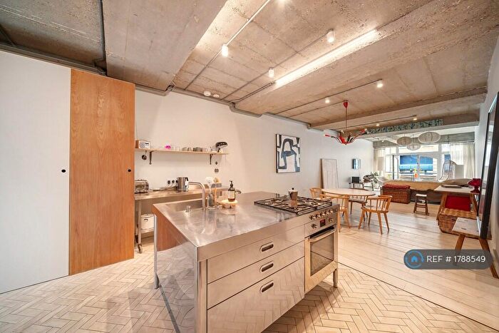 2 Bedroom Flat To Rent In Ransomes Dock, London, SW11