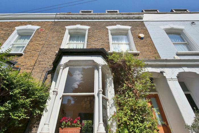 3 Bedroom Terraced House To Rent In Sandbrook Road, London, N16