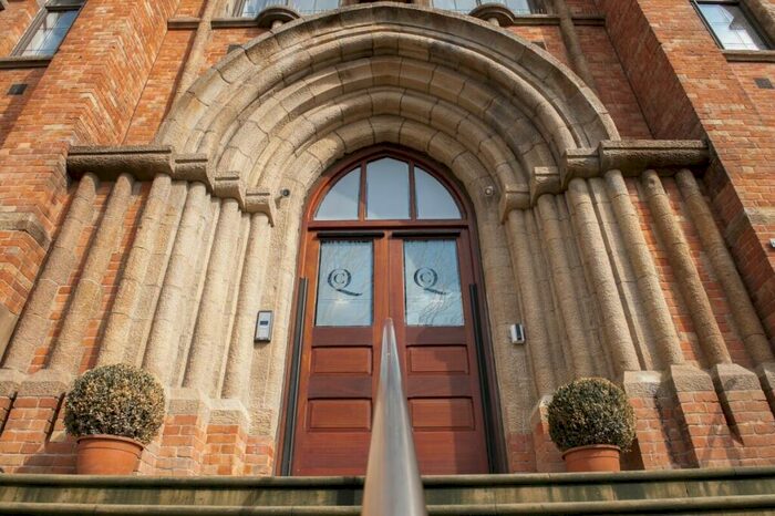 Studio To Rent In St John's Road Leeds, LS3