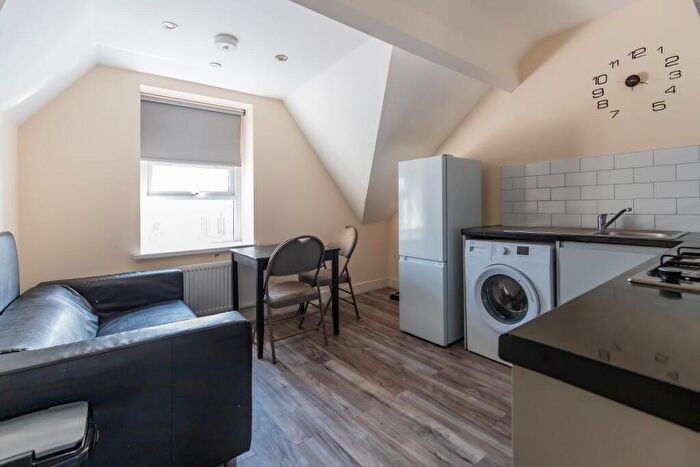 2 Bedroom Private Hall To Rent In Cyril Crescent, Roath, CF24