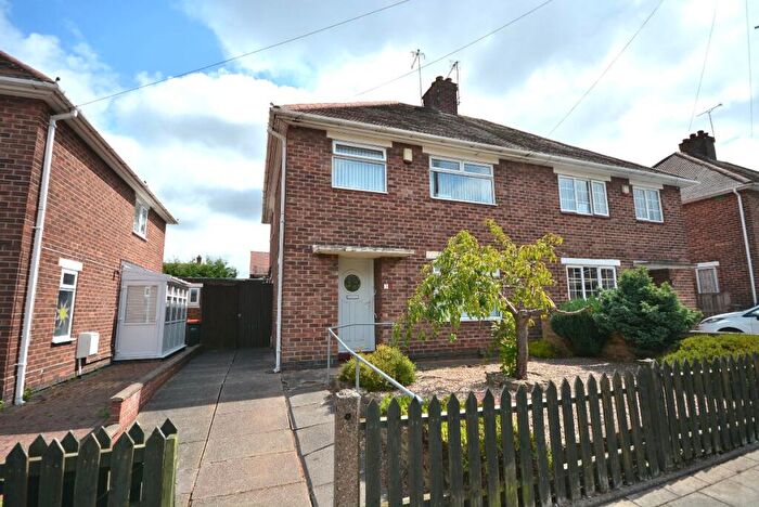 3 Bedroom Semi-Detached House For Sale In Rushcliffe Road, Hucknall, NG15