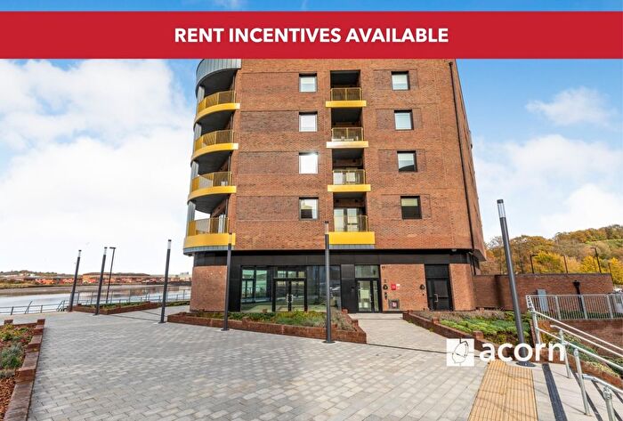 2 Bedroom Flat To Rent In Medway Street, Strood, ME4