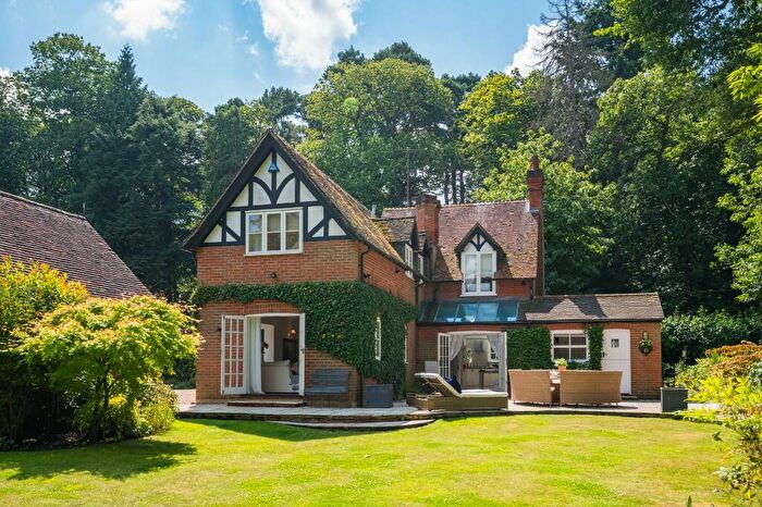4 Bedroom Detached House To Rent In Hancocks Mount, Ascot, Berkshire, SL5