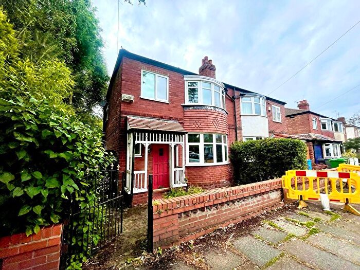 3 Bedroom House To Rent In Patterson Avenue, Chorlton, M21
