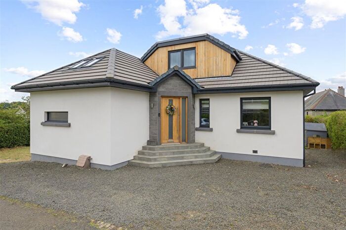 4 Bedroom Detached House For Sale In Garden Place, Townhill, Dunfermline, KY12