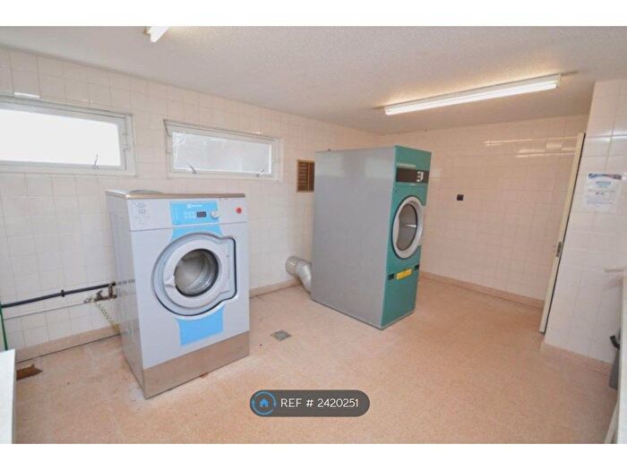 1 Bedroom Flat To Rent In Institution Street, Kirkcaldy, KY1