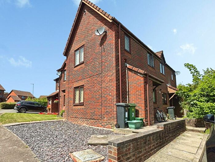1 Bedroom Terraced House To Rent In Vanburgh Gardens, Basingstoke, RG22