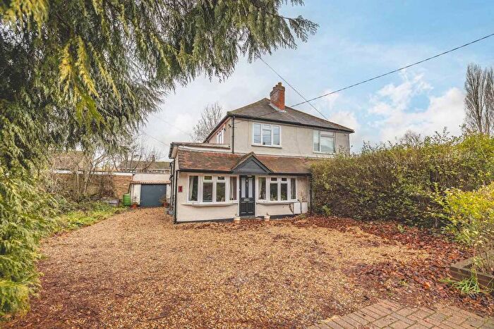 4 Bedroom Semi Detached House For Sale In Boundary Road, Wooburn Green, HP10