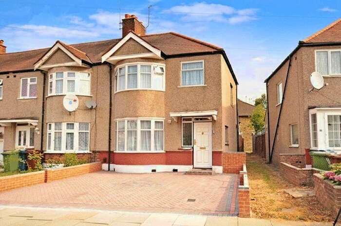 3 Bedroom End Of Terrace House To Rent In Blenheim Road, West Harrow, HA2