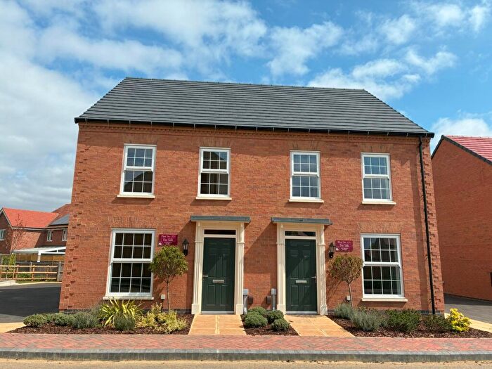 3 Bedroom Semi Detached House For Sale In Priors Hall Park, NN17