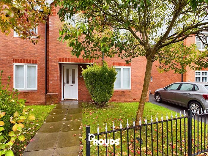 3 Bedroom Detached House To Rent In Woodcock Lane North, Birmingham, West Midlands, B27