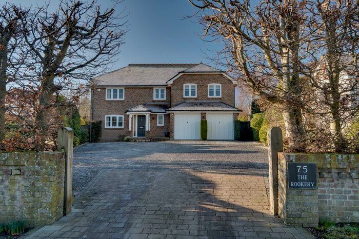 5 Bedroom Detached House To Rent In Winchester Street, Botley, SO30
