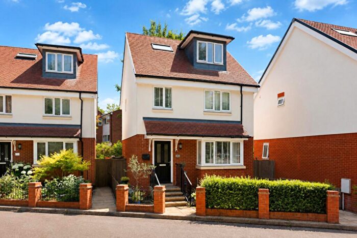 4 Bedroom Detached House For Sale In Lowbell Lane, London Colney, St. Albans, Hertfordshire, AL2