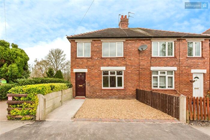 2 Bedroom End Of Terrace House For Sale In Shrewbridge Road, Nantwich, Cheshire, CW5