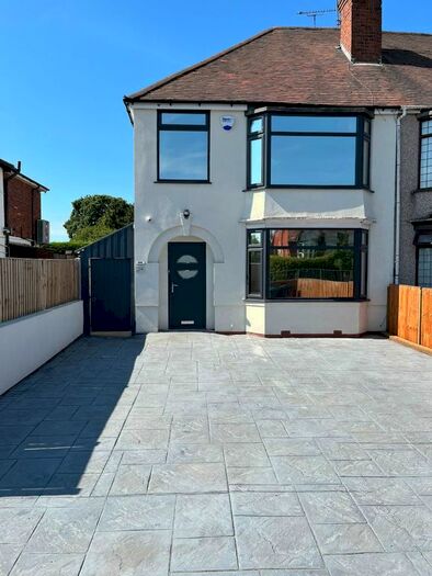 3 Bedroom End Of Terrace House To Rent In Kenpas Highway, Styvechale, Coventry, CV3