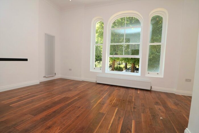 2 Bedroom Flat To Rent In Caledonian Road, London, N7