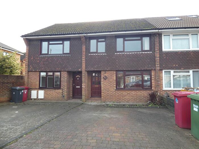 3 Bedroom Terraced House To Rent In Mallard Drive, Cippenham, Slough, SL1