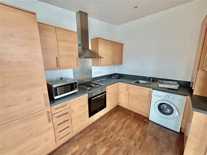 2 Bedroom Apartment To Rent In Park Lane, Waterstone Park, Greenhithe, Kent, DA9