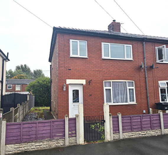 3 Bedroom Semi-Detached House To Rent In Crown Street, Farington, Leyland, PR25