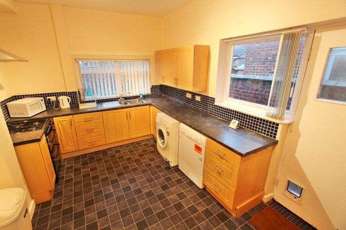 4 Bedroom Terraced House To Rent In Great Western Street, Manchester, Greater Manchester, M14