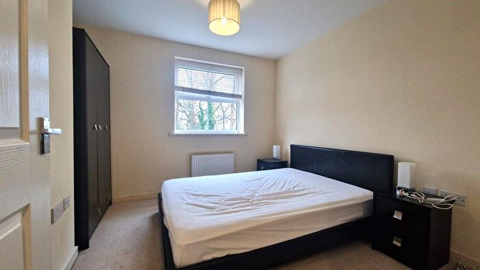 2 Bedroom Flat To Rent In Gilson Place Coppetts Road, Muswell Hill, N10
